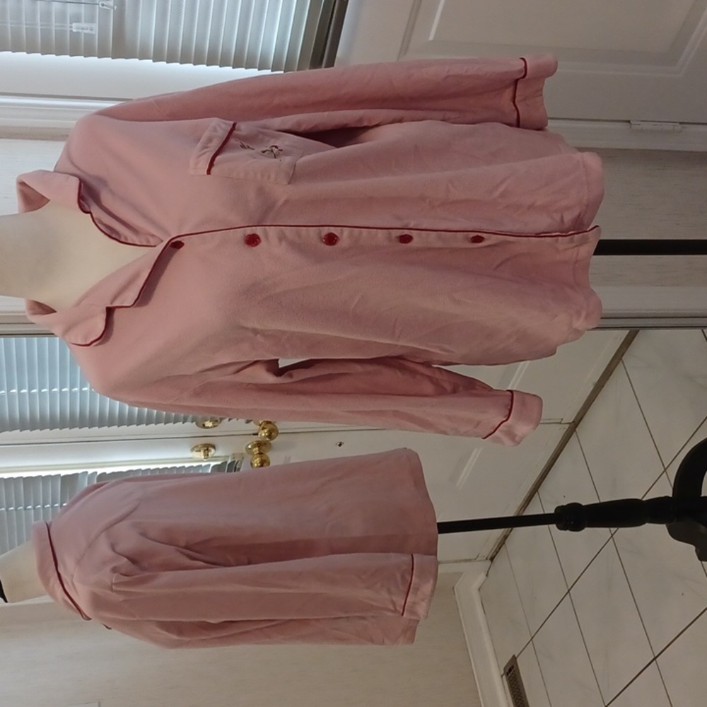 4/$40 Pink Fleece Floral Pajama Set - Size Large - Picture 2 of 9
